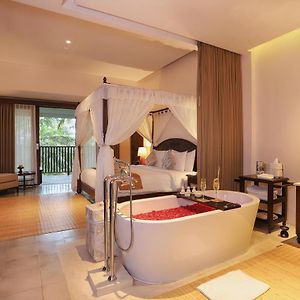 Jungle Suite Private Balcony